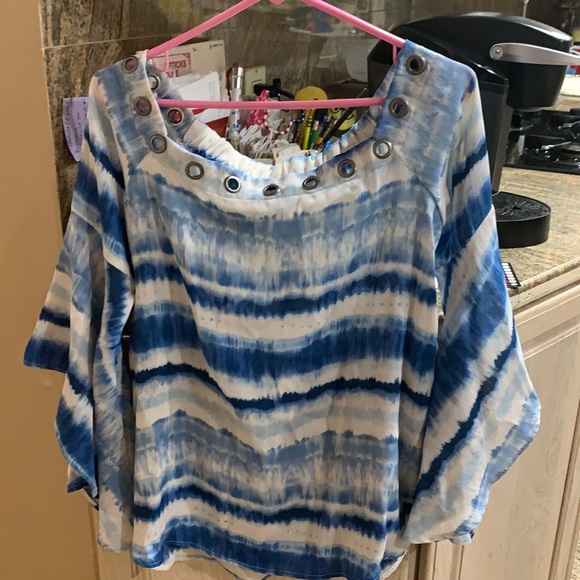 Ariella Tops - Blue n cream top
